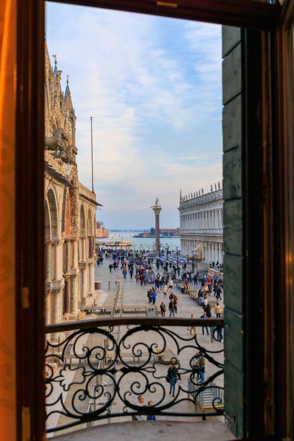 286 Piazza San Marco Hotel Venedig Eksteriør billede