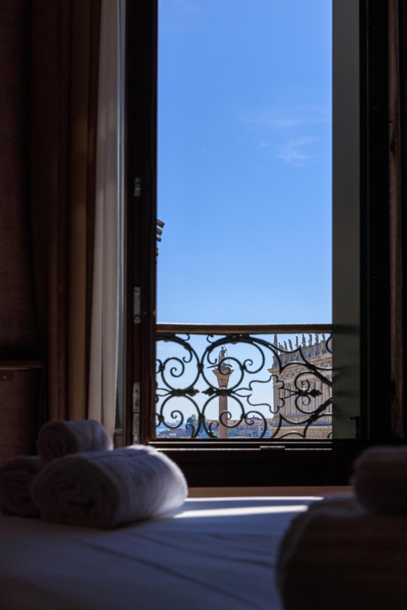 286 Piazza San Marco Hotel Venedig Eksteriør billede